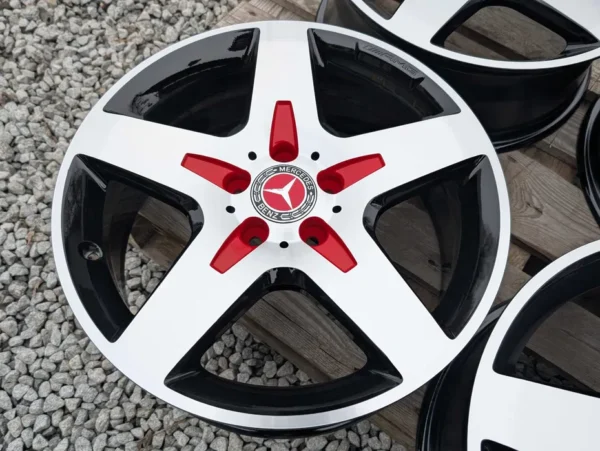 E36K-143 image 4 Mercedes GLA 18" AMG 5x112 7J ET46