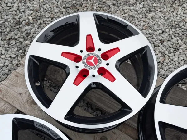 E36K-143 image 5 Mercedes GLA 18" AMG 5x112 7J ET46