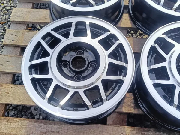 E36K-144 image 7 VW Golf 1 MK1 Avus Snowflake 14" 4x100 ET38