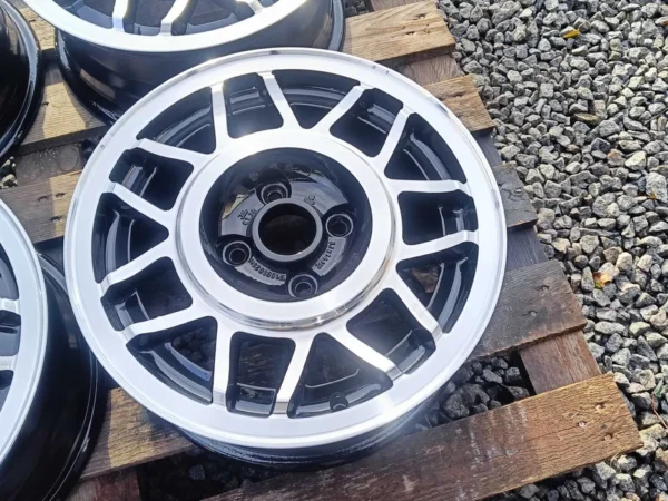 E36K-144 image 8 VW Golf 1 MK1 Avus Snowflake 14" 4x100 ET38