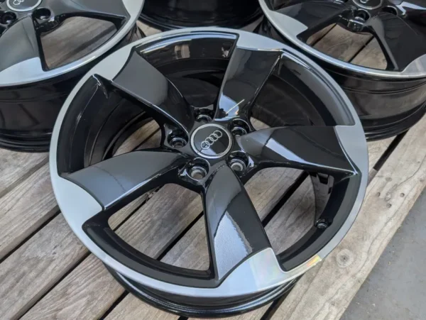 Audi Rotor 18" A3 8V 8P 5x112 7.5J ET54