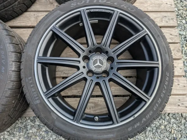 E36K-155 image 2 Mercedes AMG E63 E63S 19" 5x112 9J ET37