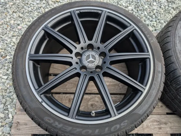E36K-155 image 4 Mercedes AMG E63 E63S 19" 5x112 9J ET37