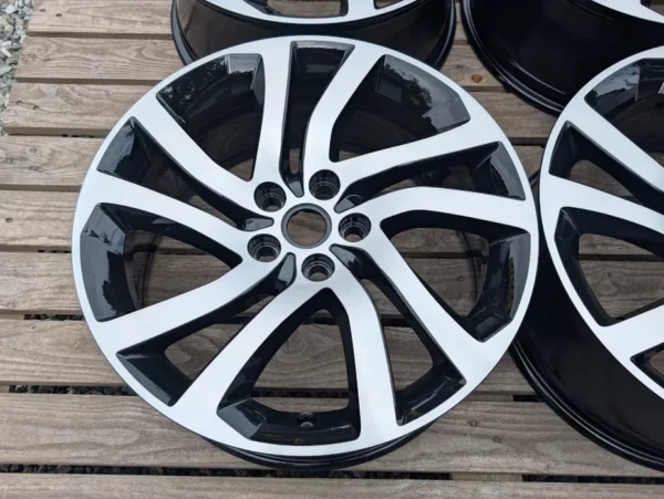 E36K-156 image 5 Land Rover Discovery 20" 5x120 8.5J ET47