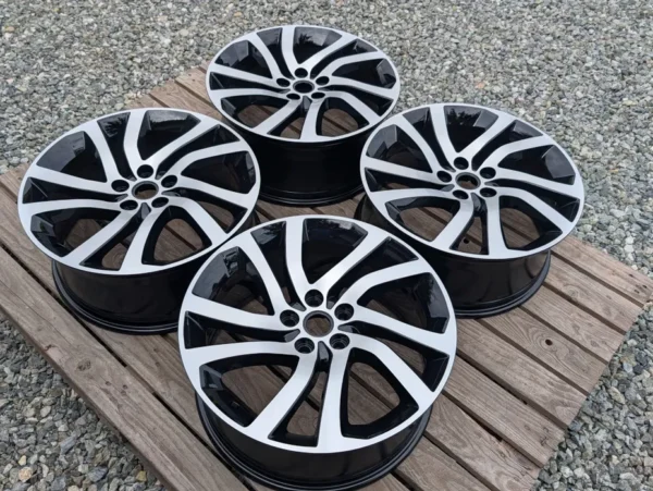 E36K-156 image 6 Land Rover Discovery 20" 5x120 8.5J ET47