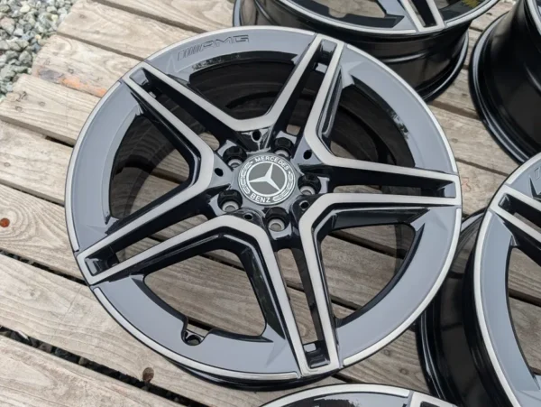 E36K-162 image 4 Mercedes AMG A Class CLA 18" 5x112 7.5J ET49