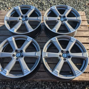 Volvo XC60 XC70 20" Candor 5x108 8J ET55