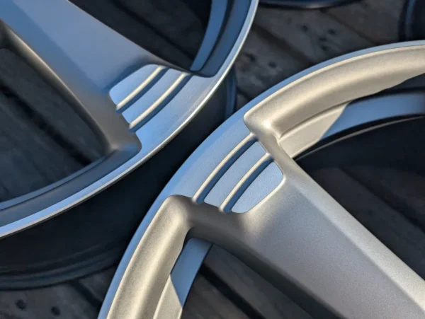 E36K-166 image 7 Volvo XC60 XC70 20" Candor 5x108 8J ET55