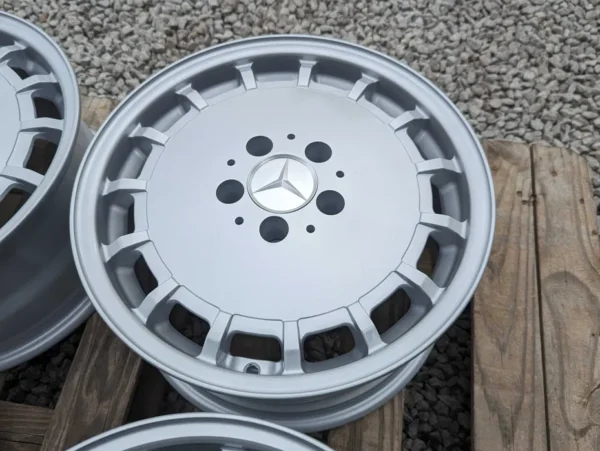 E36K-167 image 4 Mercedes 5x112 SL R129 16" 8J ET34 Gullideckel