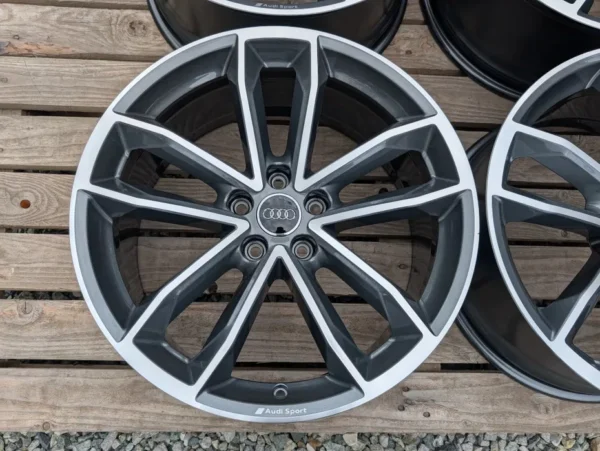 E36K-175 image 3 Audi A4 A5 8W0 Sline 19" 5x112 ET32