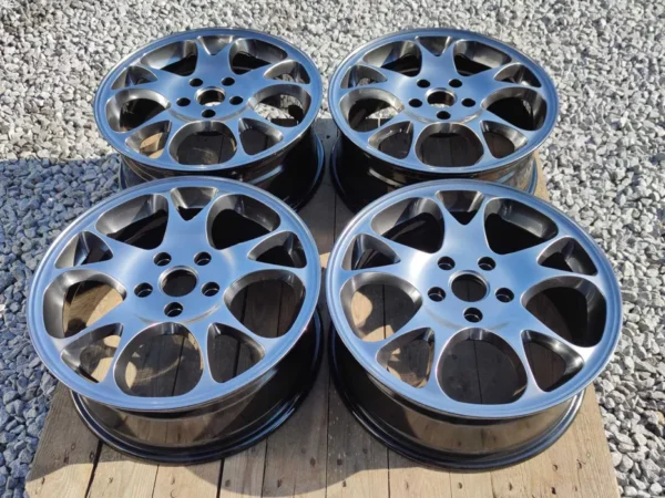 E36K-178 image 1 RH 17" 5x115 Opel Chevrolet 8J ET40
