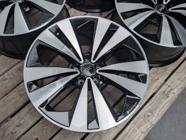 Audi Q8 SQ8 Allroad 19" 8.5J ET20 5x112 4M8