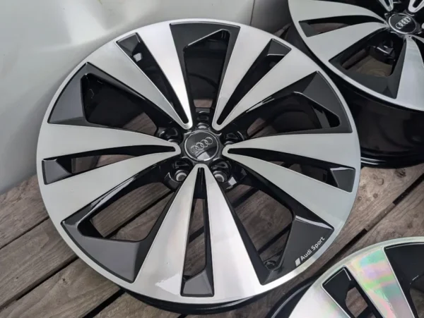 Audi Q8 SQ8 Allroad 19" 8.5J ET20 5x112 4M8