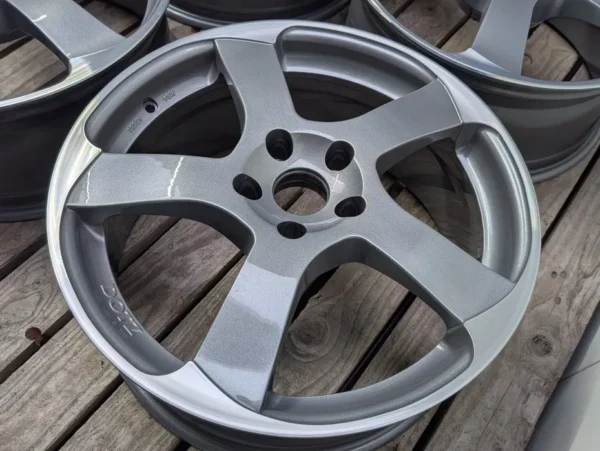DOTZ 18" 5x112 ET45 Golf Leon A3