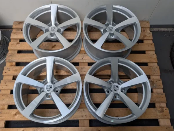 Porsche Macan 18" 5x112 8J 9J ET21