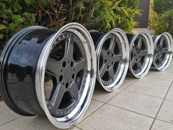 E36FB-004 image 1 AC Schnitzer Type 2 18" 8.5J