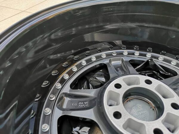 E36FB-004 image 6 AC Schnitzer Type 2 18" 8.5J