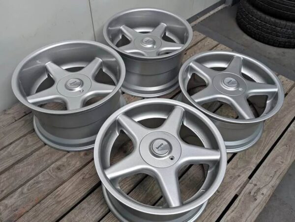 Brock B1 17" 5x100 8.5J / 10J