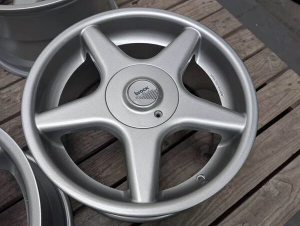 Brock B1 17" 5x100 8.5J / 10J