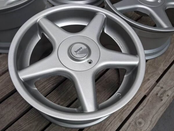 Brock B1 17" 5x100 8.5J / 10J