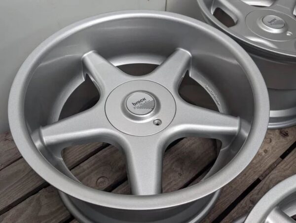 Brock B1 17" 5x100 8.5J / 10J