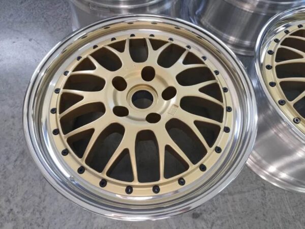 E36FB-020 image 4 BBS E28 Magnesium 18" 5x120 9.5J / 11J