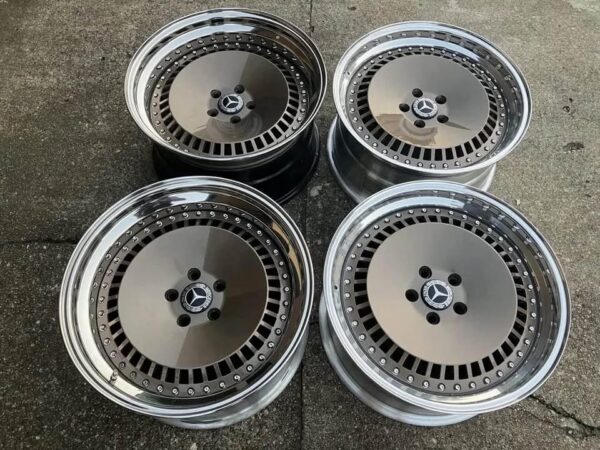 E36FB-031 image 2 Schmidt TH Line 18" 5x112 9J / 10J