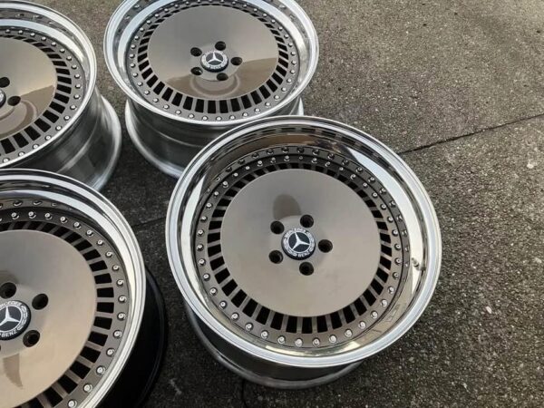 E36FB-031 image 3 Schmidt TH Line 18" 5x112 9J / 10J
