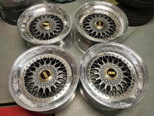 E36FB-048 image 1 BBS RS324 / RS329 18" 5x112 9J / 10J