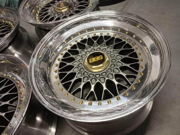 E36FB-048 image 2 BBS RS324 / RS329 18" 5x112 9J / 10J