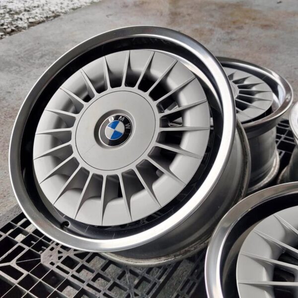 BMW E34 M5 M System I Turbine 17" 8J ET20