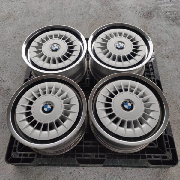 BMW E34 M5 M System I Turbine 17" 8J ET20